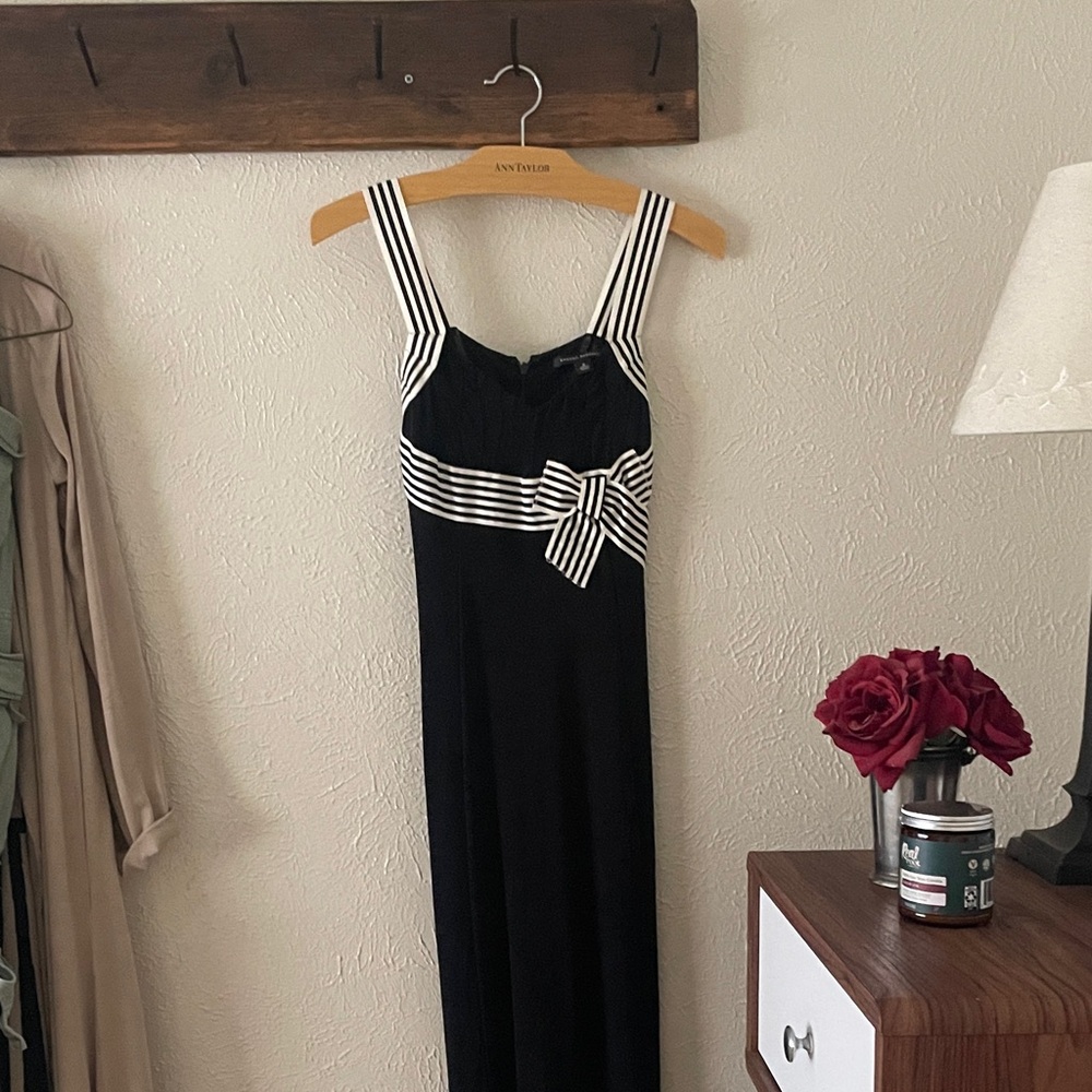 Banana Republic vintage Black and White Maxi Dress
